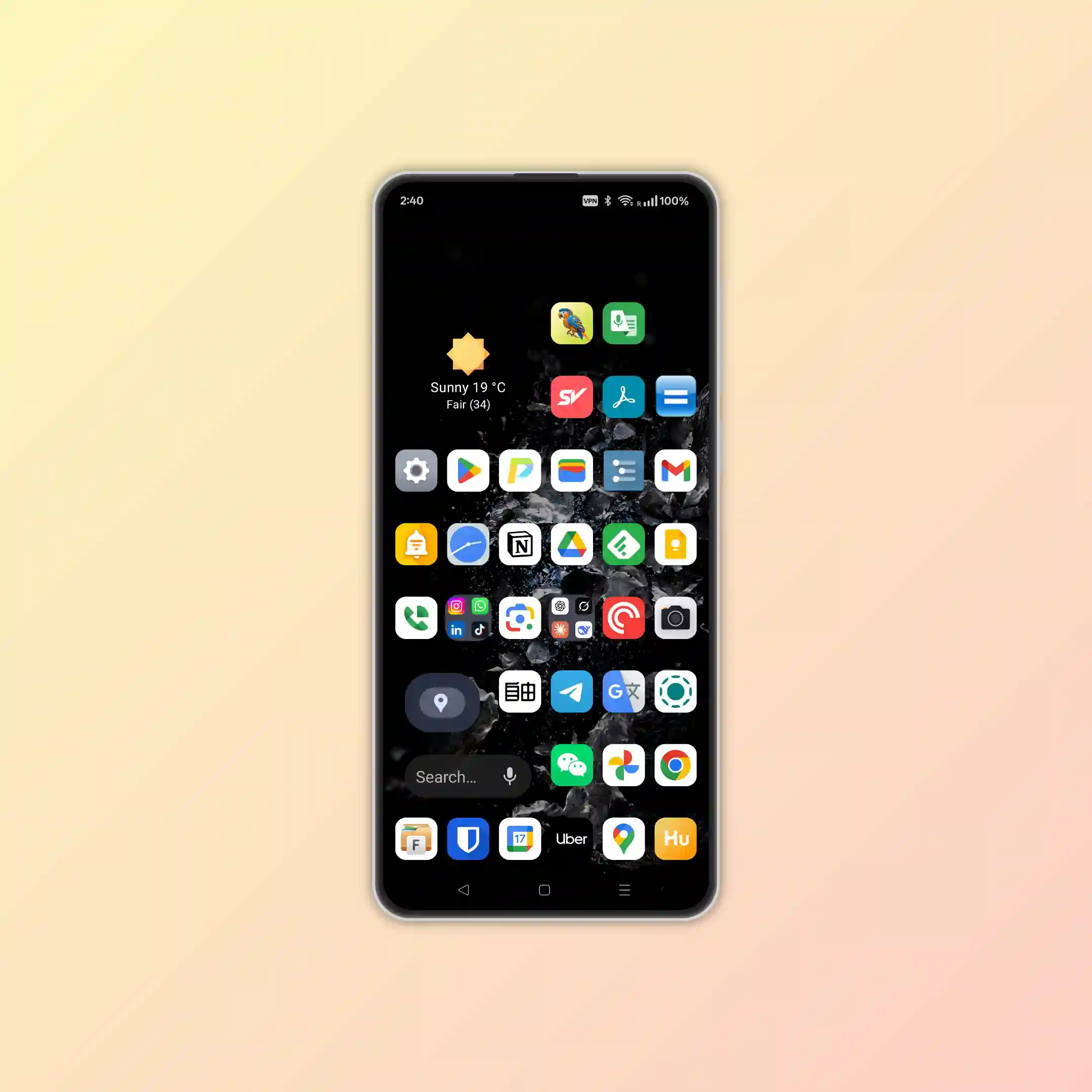 Home screen showing Lucky Launcher layout
